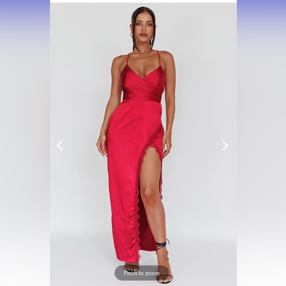 Selfie Leslie Winter moon lace trim midi dress in wine